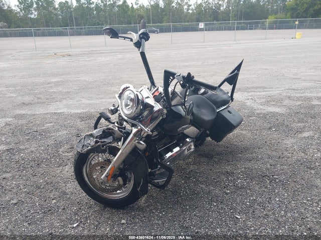 2023 HARLEY-DAVIDSON FLHCS 1HD1YBK18PB075718 Photo 1