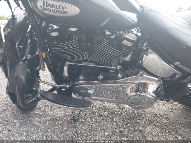 2023 HARLEY-DAVIDSON FLHCS 1HD1YBK18PB075718 Photo 8