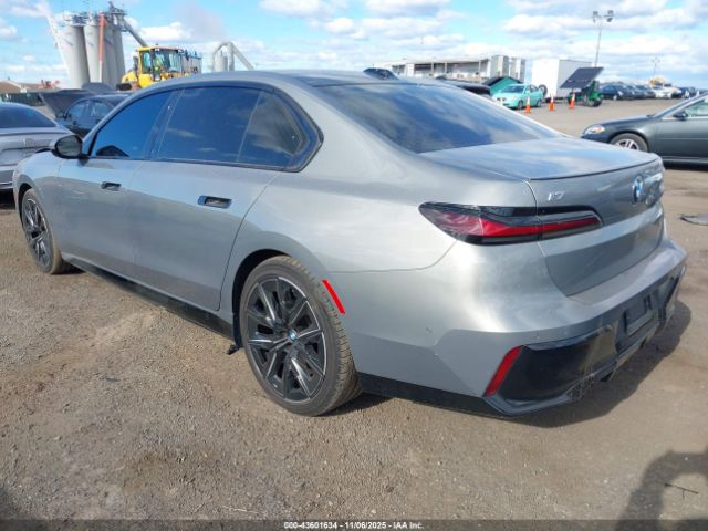 2023 BMW I7 WBY53EJ04PCM72170 Photo 2