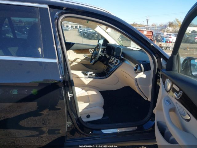 2016 MERCEDES-BENZ GLC 300 WDC0G4KB1GF007865 Photo 4