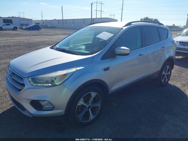 2017 FORD ESCAPE 1FMCU0GDXHUE64732 Photo 1