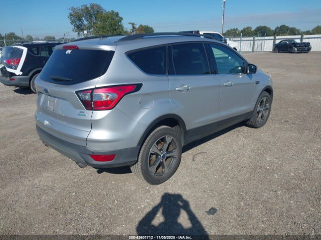 2017 FORD ESCAPE 1FMCU0GDXHUE64732 Photo 3