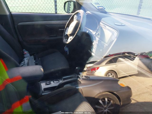 2018 MITSUBISHI OUTLANDER JA4AD3A34JZ004711 Photo 4