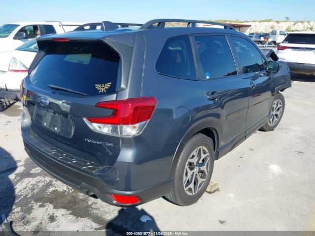 2022 SUBARU FORESTER JF2SKAEC1NH417018 Photo 3