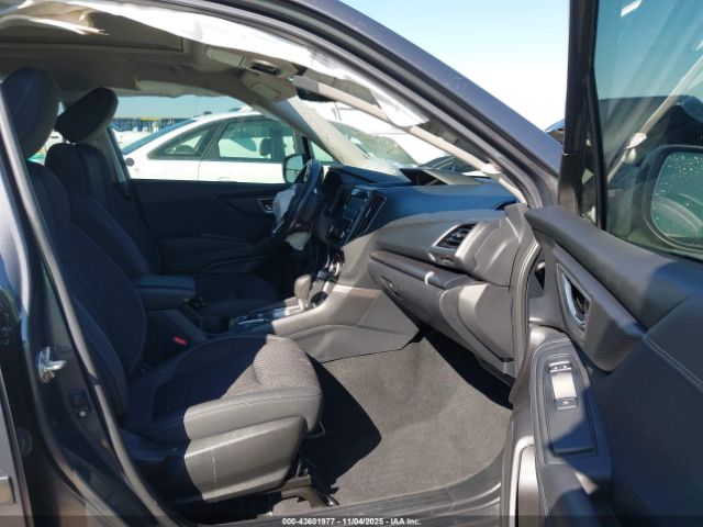 2022 SUBARU FORESTER JF2SKAEC1NH417018 Photo 4