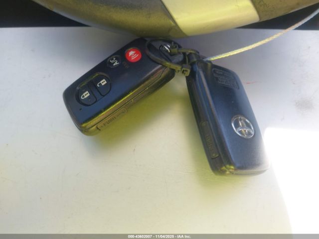 2012 TOYOTA PRIUS PLUG-IN JTDKN3DP0C3019170 Photo 10