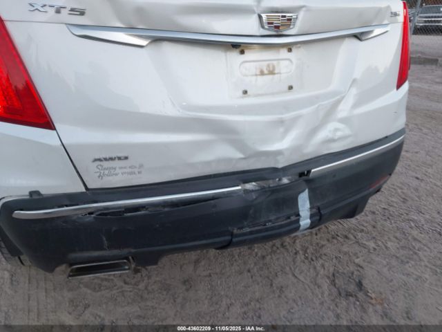 2017 CADILLAC XT5 1GYKNERS6HZ103341 Photo 5