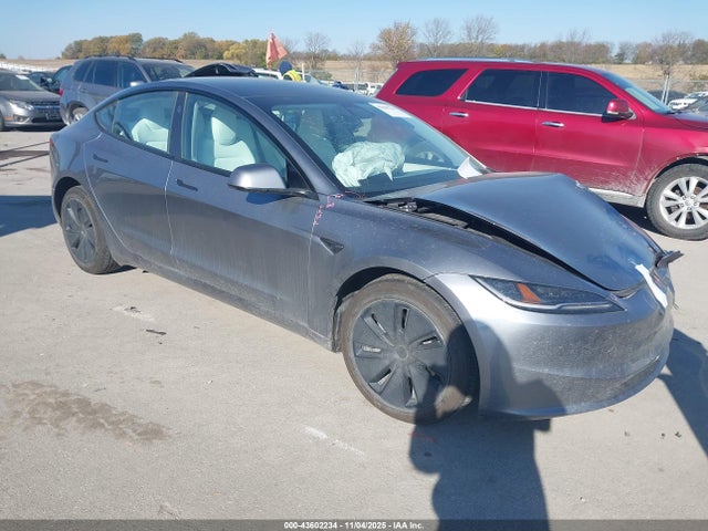 2025 TESLA MODEL 3 5YJ3E1EB7SF918573 Photo 0