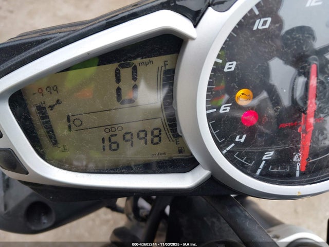SMTL03NE0HT781536 Triumph Motorcycle Street Triple R/abs