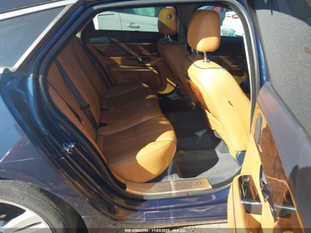 2011 JAGUAR XJ SAJWA2GB7BLV08334 Photo 7