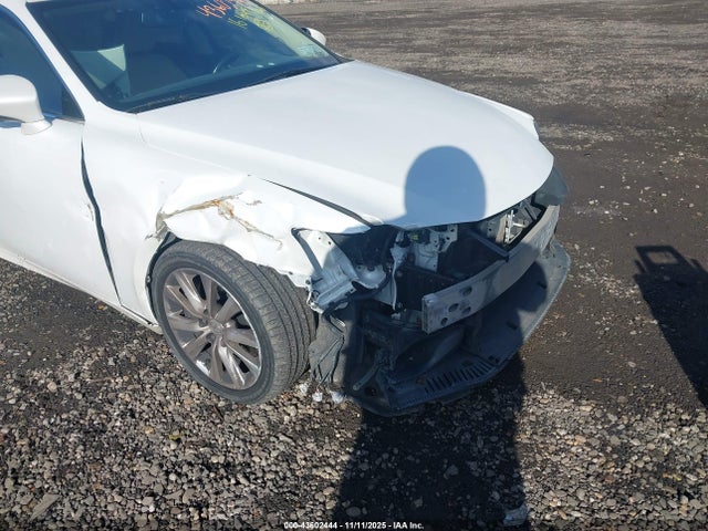 2016 Lexus Is 300 მანქანა იყიდება აუქციონზე, vin: JTHCM1D27G5009759, აუქციონის ნომერი: 43602444