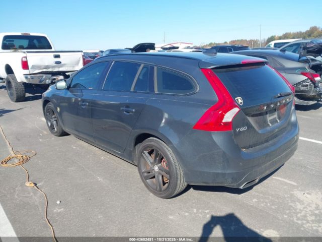 2015 VOLVO V60 YV140MEK9F1262213 Photo 2
