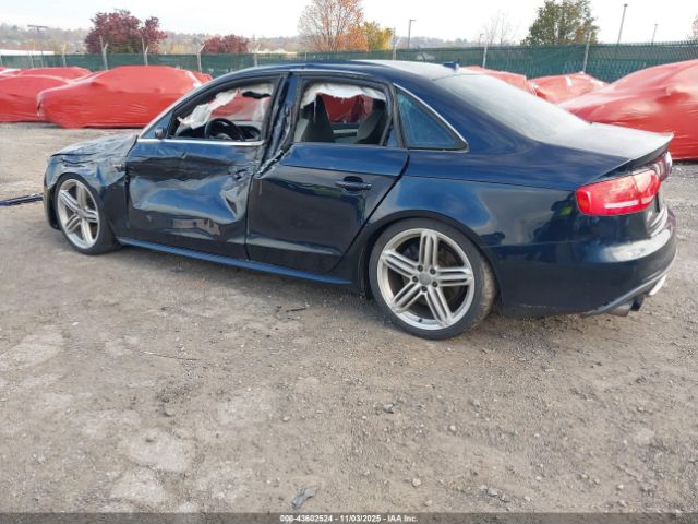2011 AUDI S4 WAUMGAFL7BA095493 Photo 2
