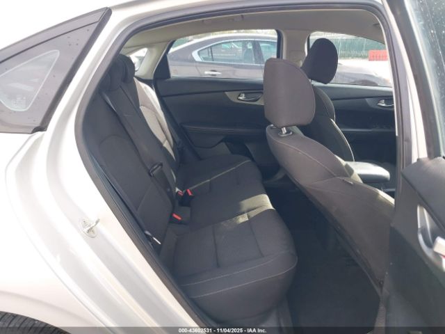 2019 KIA FORTE 3KPF24AD8KE133550 Photo 7