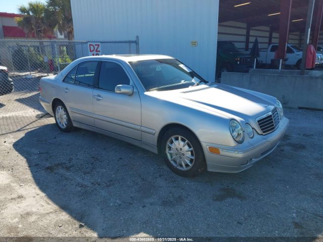 2000 MERCEDES-BENZ E 320 WDBJF65J9YB118943