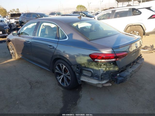 2021 VOLKSWAGEN PASSAT 1VWSA7A3XMC008289 Photo 2