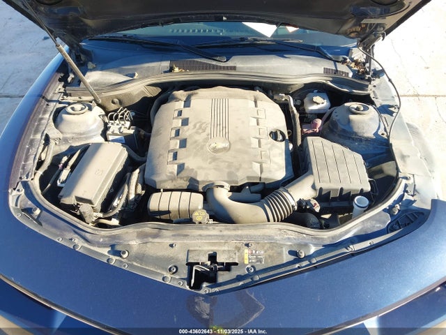 43602643 :رقم المزاد ، 2G1FF1E31F9187550 vin ، 2015 Chevrolet Camaro 2lt مزاد بيع