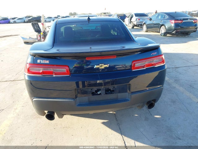 43602643 :رقم المزاد ، 2G1FF1E31F9187550 vin ، 2015 Chevrolet Camaro 2lt مزاد بيع