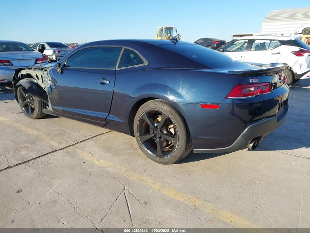 43602643 :رقم المزاد ، 2G1FF1E31F9187550 vin ، 2015 Chevrolet Camaro 2lt مزاد بيع