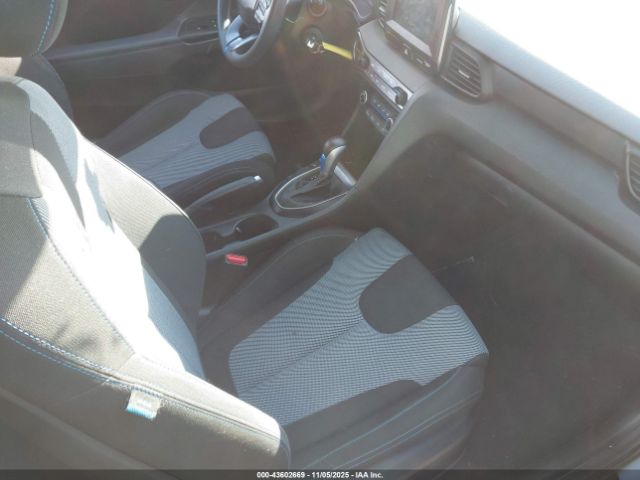 2020 HYUNDAI VELOSTER KMHTG6AF0LU032065 Photo 4