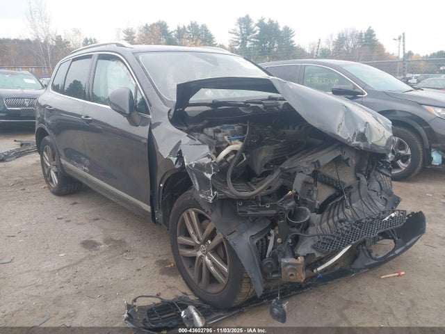 2016 VOLKSWAGEN TOUAREG WVGEF9BPXGD011234