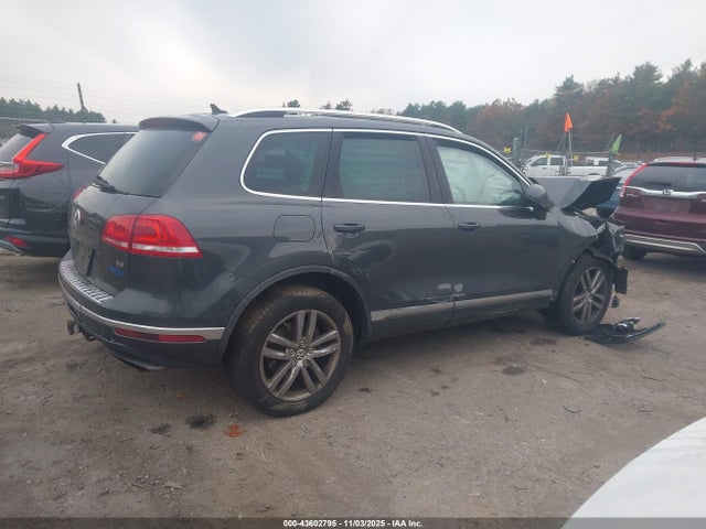 WVGEF9BPXGD011234 Volkswagen Touareg Vr6 Lux