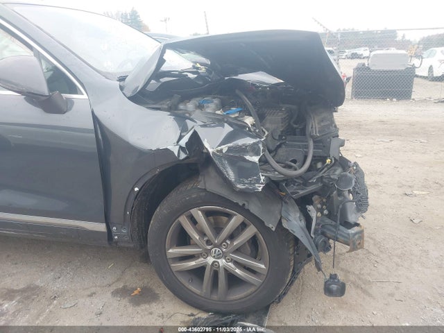 WVGEF9BPXGD011234 Volkswagen Touareg Vr6 Lux