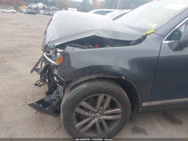 WVGEF9BPXGD011234 Volkswagen Touareg Vr6 Lux
