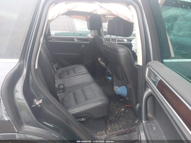 2016 VOLKSWAGEN TOUAREG WVGEF9BPXGD011234 Photo 7