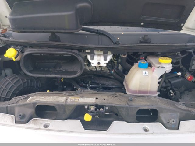 2022 RAM PROMASTER 2500 3C6LRVCG5NE110878 Photo 9