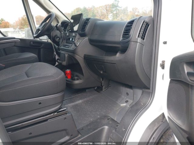 2022 RAM PROMASTER 2500 3C6LRVCG5NE110878 Photo 4