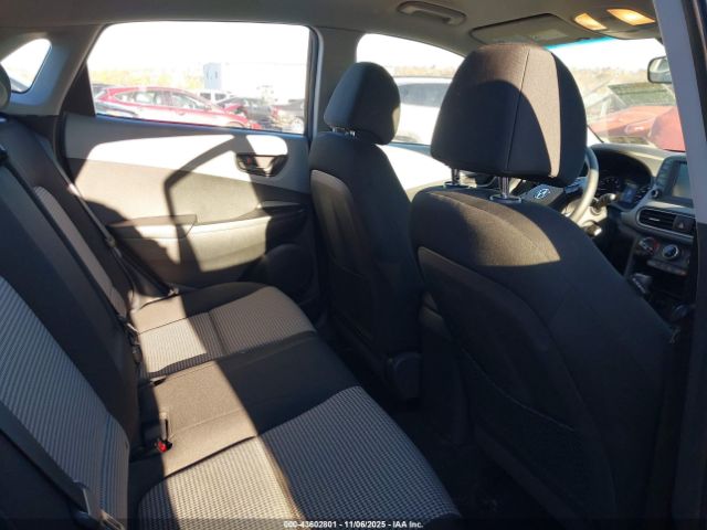 2019 HYUNDAI KONA KM8K12AA0KU331273 Photo 7