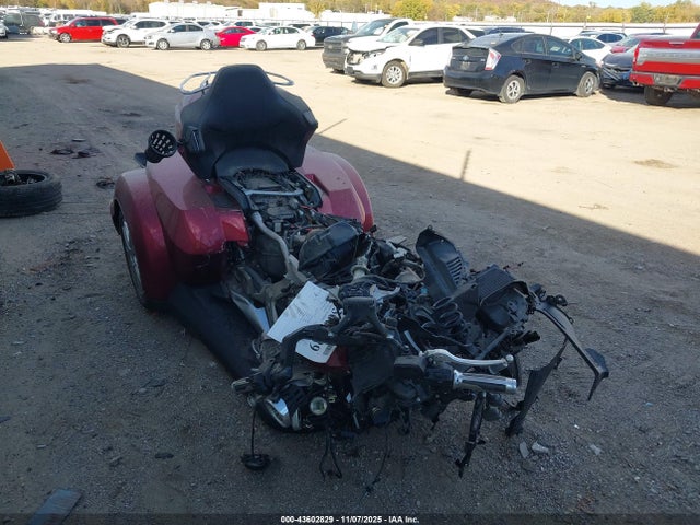 43602829 :رقم المزاد ، JH2SC7958JK003510 vin ، 2018 Honda Gl1800 D مزاد بيع