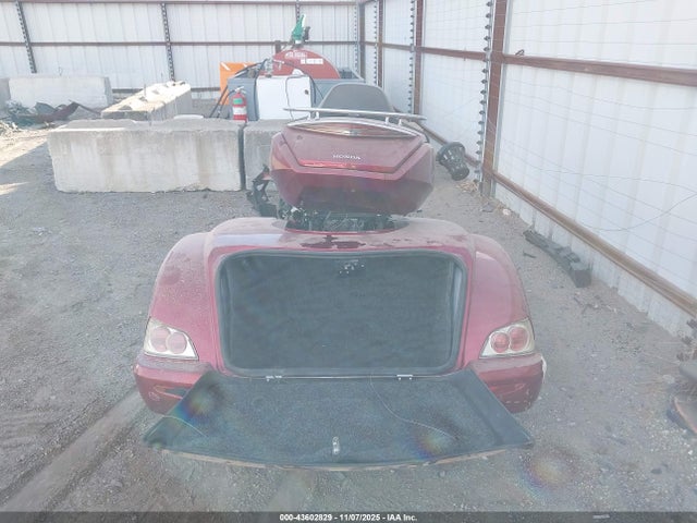 43602829 :رقم المزاد ، JH2SC7958JK003510 vin ، 2018 Honda Gl1800 D مزاد بيع