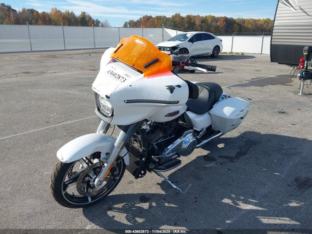Harley-Davidson FLHX 2024 1HD1KB716RB608954 Image 2