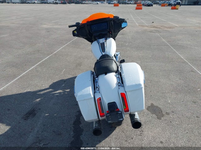 Harley-Davidson FLHX 2024 1HD1KB716RB608954 Image 6