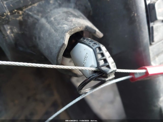 2023 CAN-AM MAVERICK X3 3JBVGAY40PE002379 Photo 10