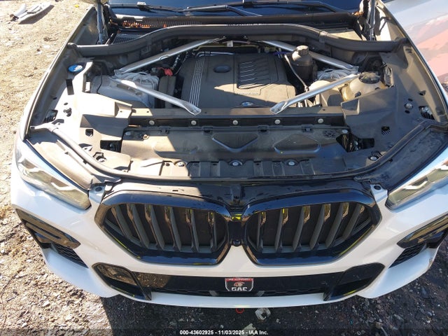 2023 BMW X6 5UXCY6C09P9N44697 Photo 9