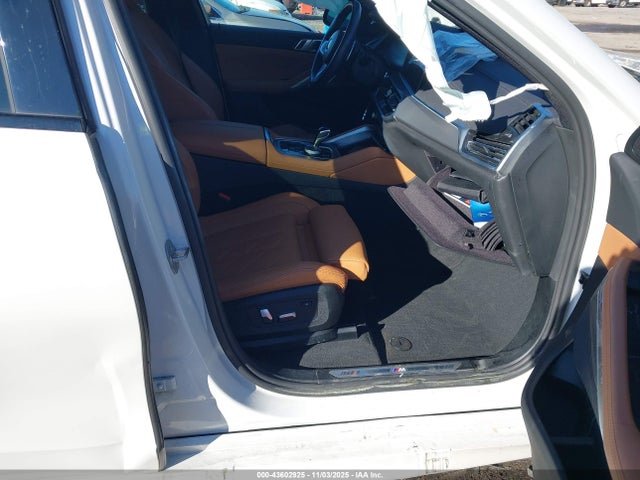 2023 BMW X6 5UXCY6C09P9N44697 Photo 4