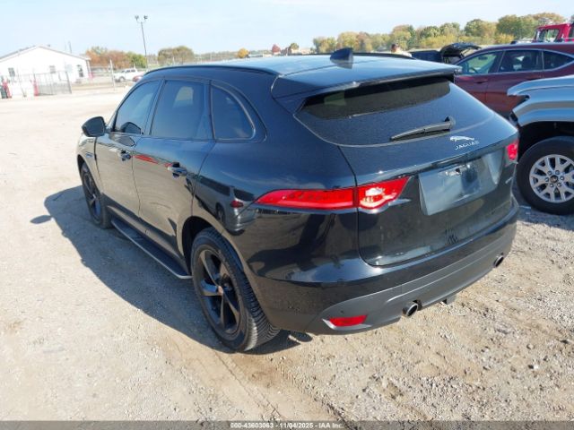 2017 JAGUAR F-PACE SADCJ2BV7HA495483 Photo 2