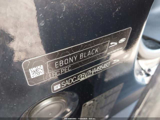 2017 JAGUAR F-PACE SADCJ2BV7HA495483 Photo 8