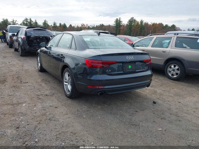 2017 AUDI A4 WAUANAF46HN023851 Photo 2