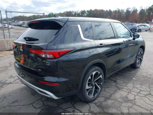 2022 MITSUBISHI OUTLANDER JA4J3UA88NZ020209 Photo 3