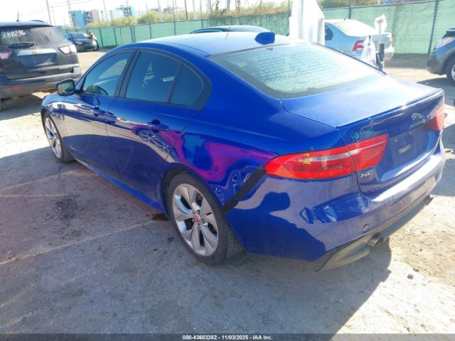 2017 JAGUAR XE SAJAF4BV8HA968325 Photo 2