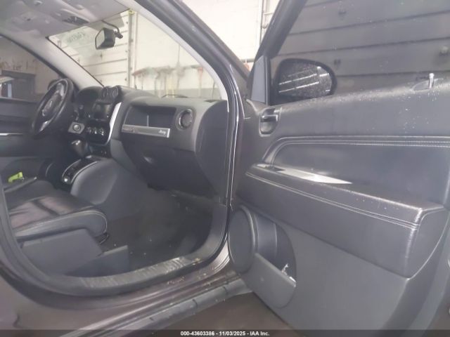 2015 JEEP COMPASS 1C4NJDCB3FD324651 Photo 4