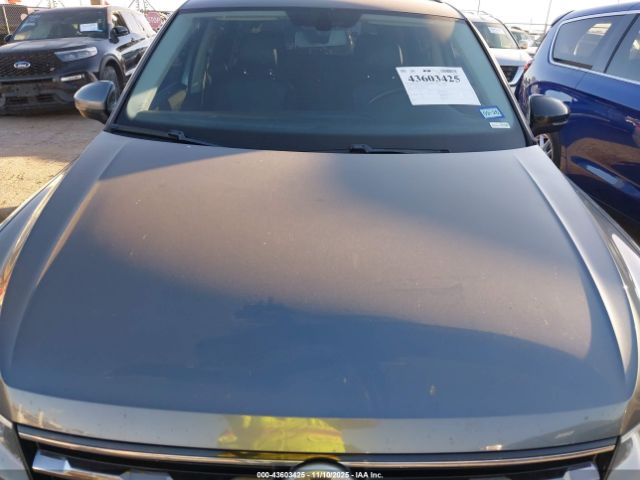 2018 VOLKSWAGEN TIGUAN 3VV3B7AX3JM092314 Photo 5