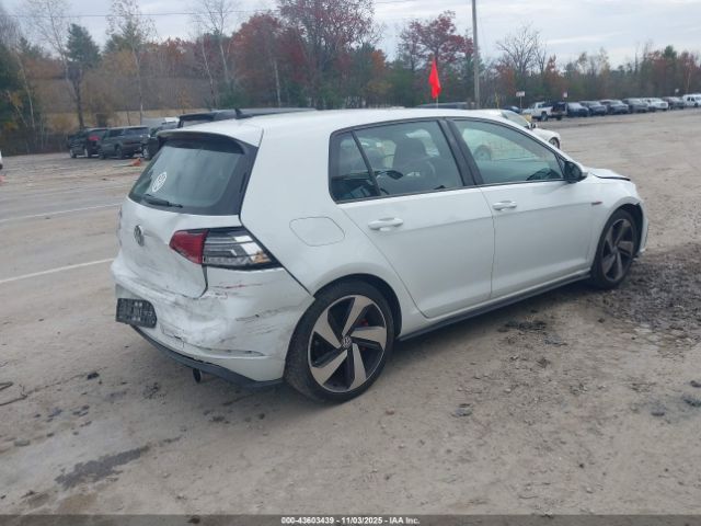 2018 VOLKSWAGEN GOLF GTI 3VW547AU2JM261873 Photo 3