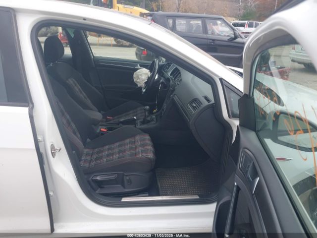 2018 VOLKSWAGEN GOLF GTI 3VW547AU2JM261873 Photo 4