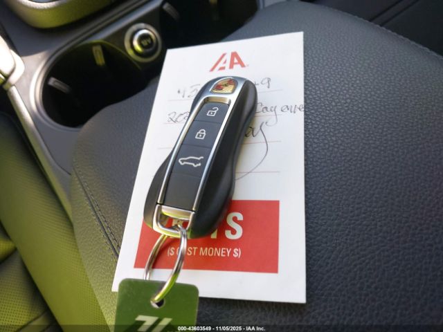 2025 PORSCHE CAYENNE COUPE WP1BA2AYXSDA33488 Photo 10