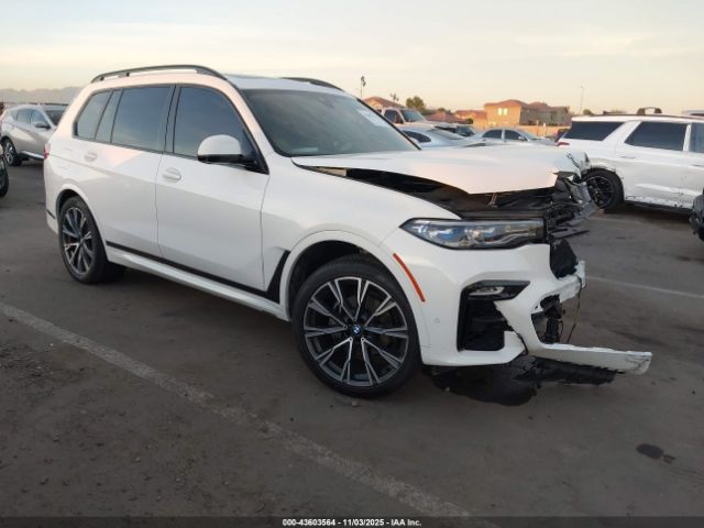 2022 BMW X7 5UXCW2C04N9K17913